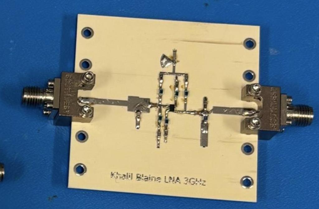 Low Noise Amplifier 3GHz PCB layout — Khalil Blaine